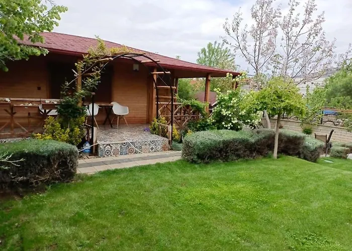 Silenos Stone House * 科尼亚