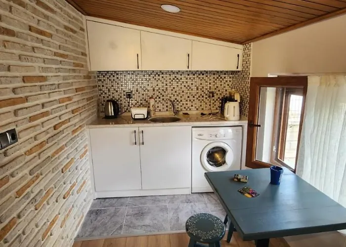 公寓 Silenos Stone House